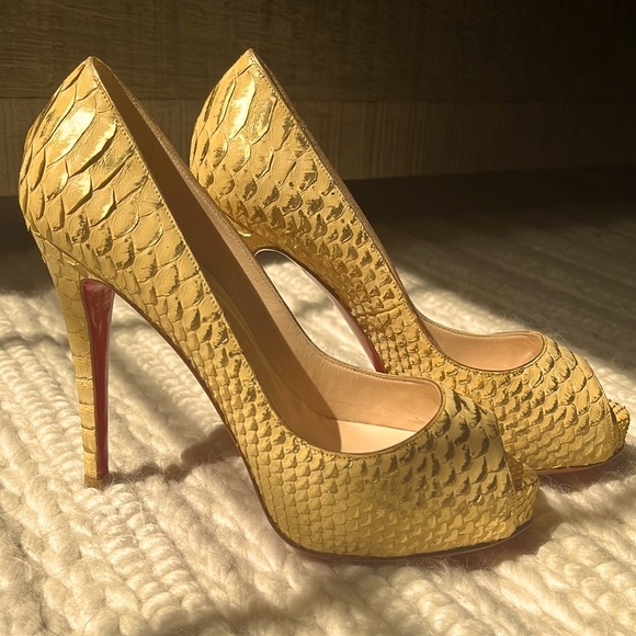 ⭐️AUTHENTIC NWOT Christian Louboutin Python Heel - Picture 8 of 13